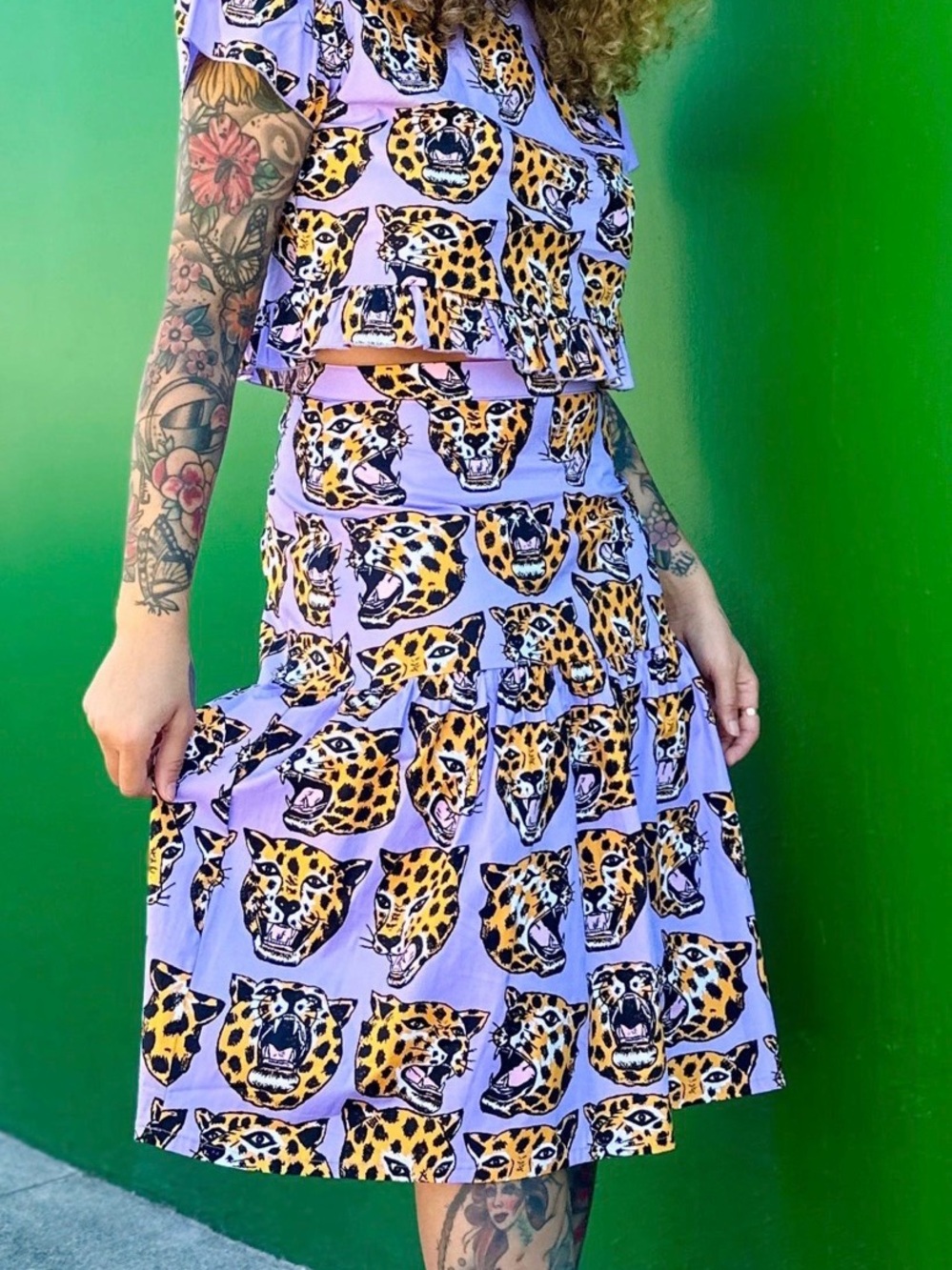 Nooworks 1X Cheetah Head Big Cat + Purple Gail Midi Skirt EUC